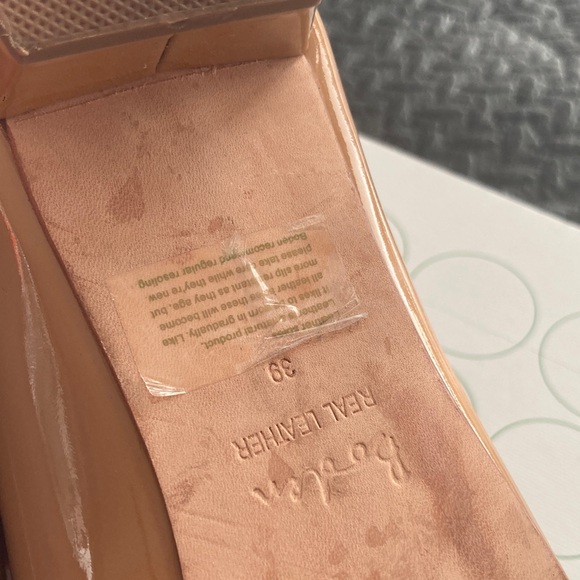 Boden Nude Loafers with Elegant Pointed Toe - Picture 11 of 11